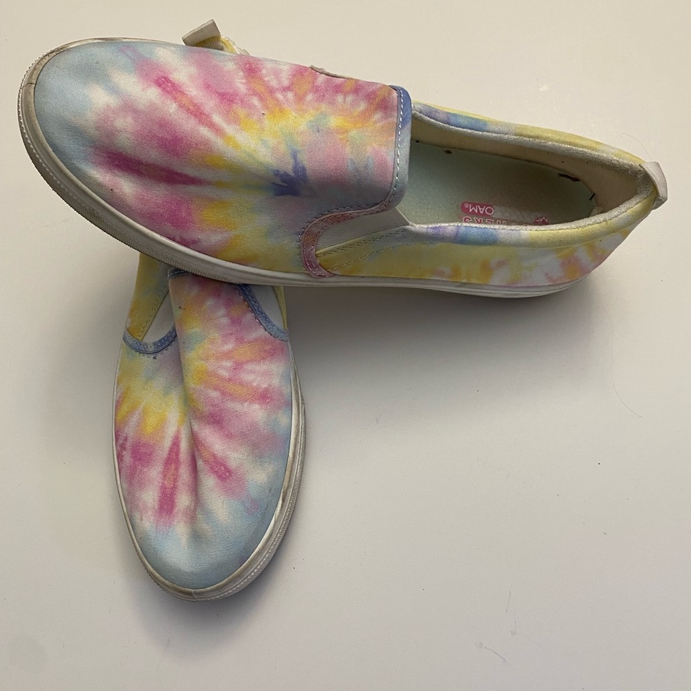 Skechers sz 10 tie dye